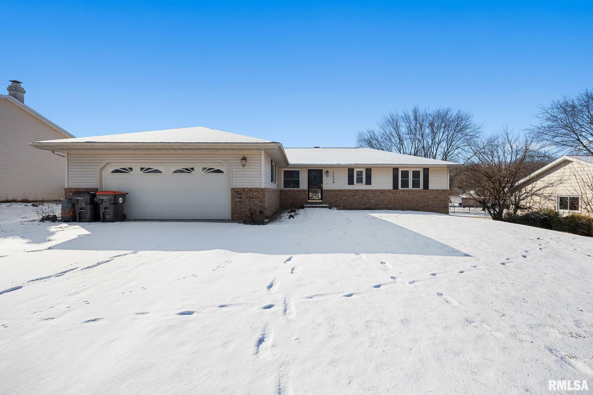 3536 W Saymore Lane  Peoria IL 61615 photo