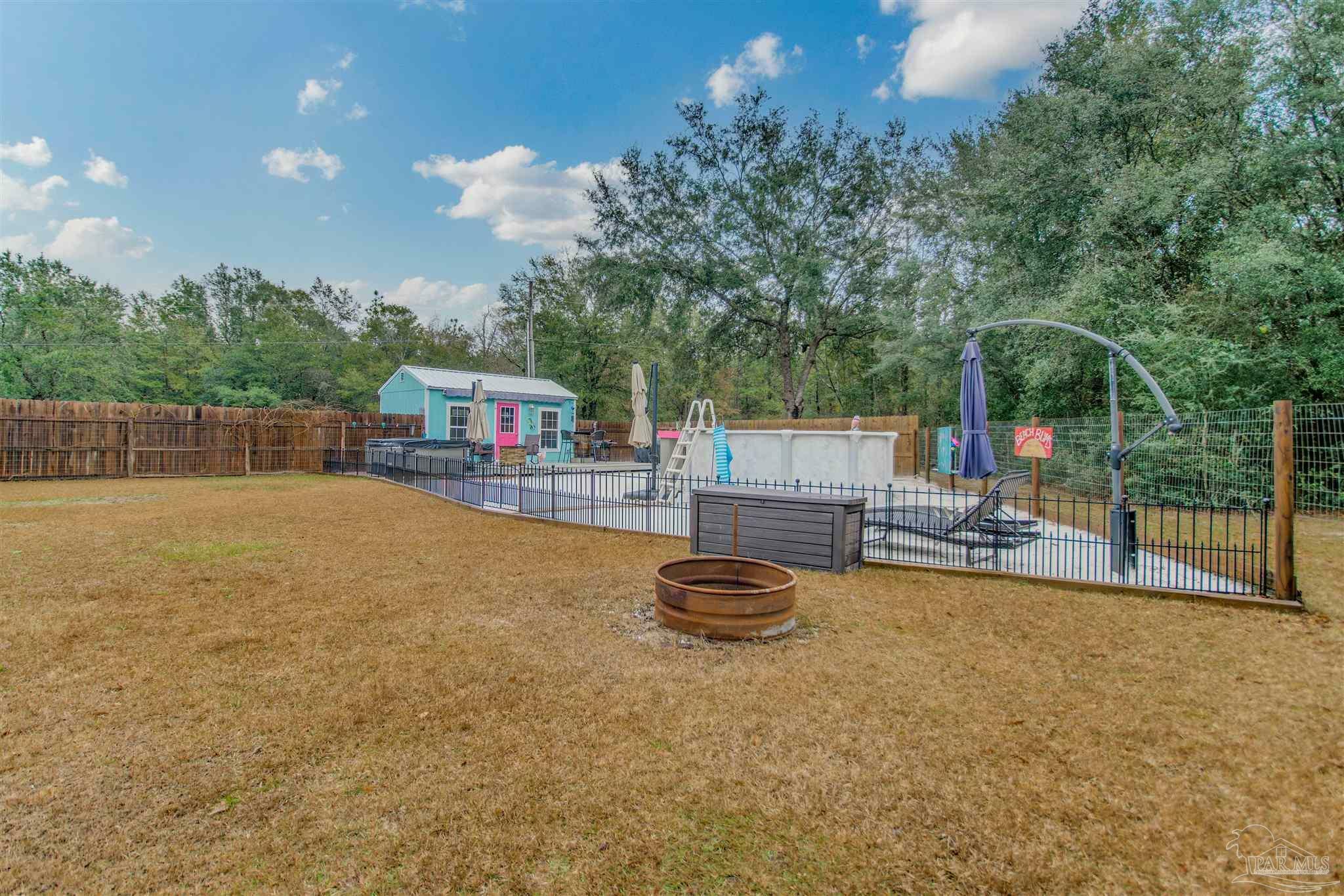 Property Photo:  6895 Beaudry Ln  FL 32570 