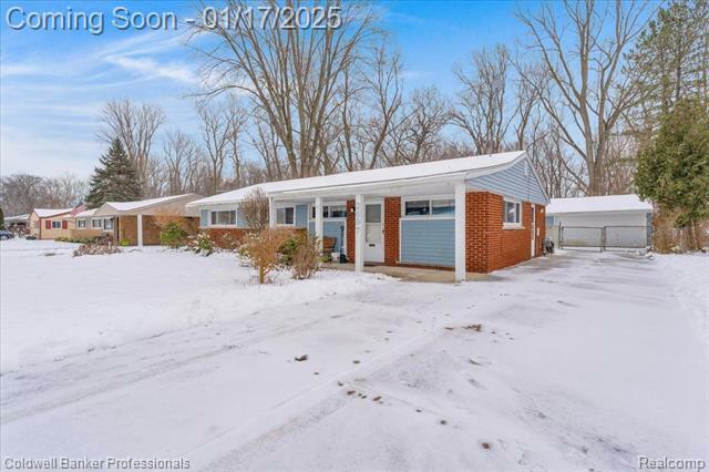 Property Photo:  2697 Littletell Avenue  MI 48324 