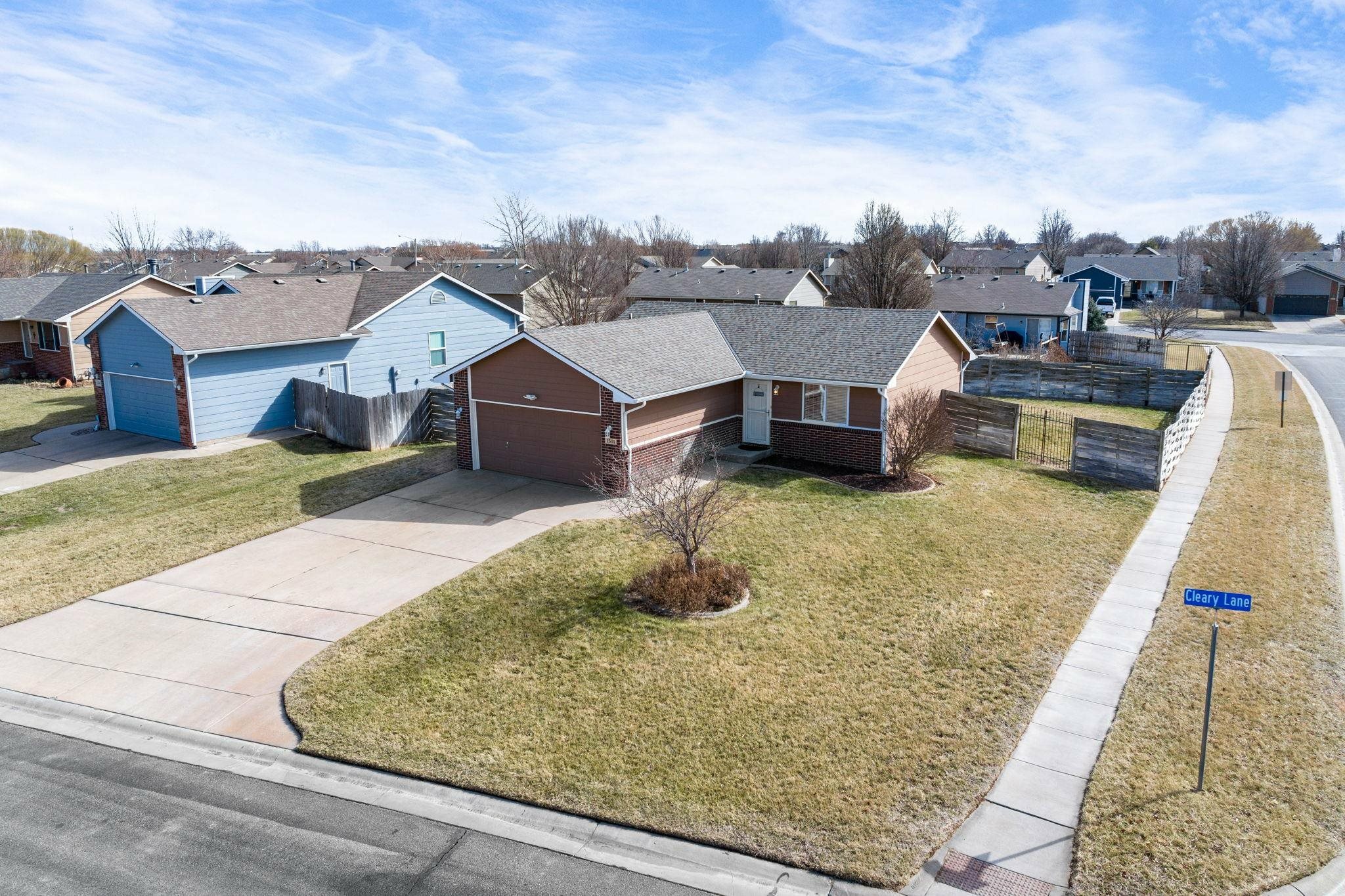 Property Photo:  1501 N Cleary Ln  KS 67052 