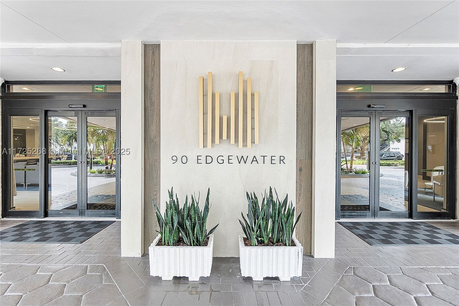 Property Photo: 90 Edgewater Dr 1211 FL 33133