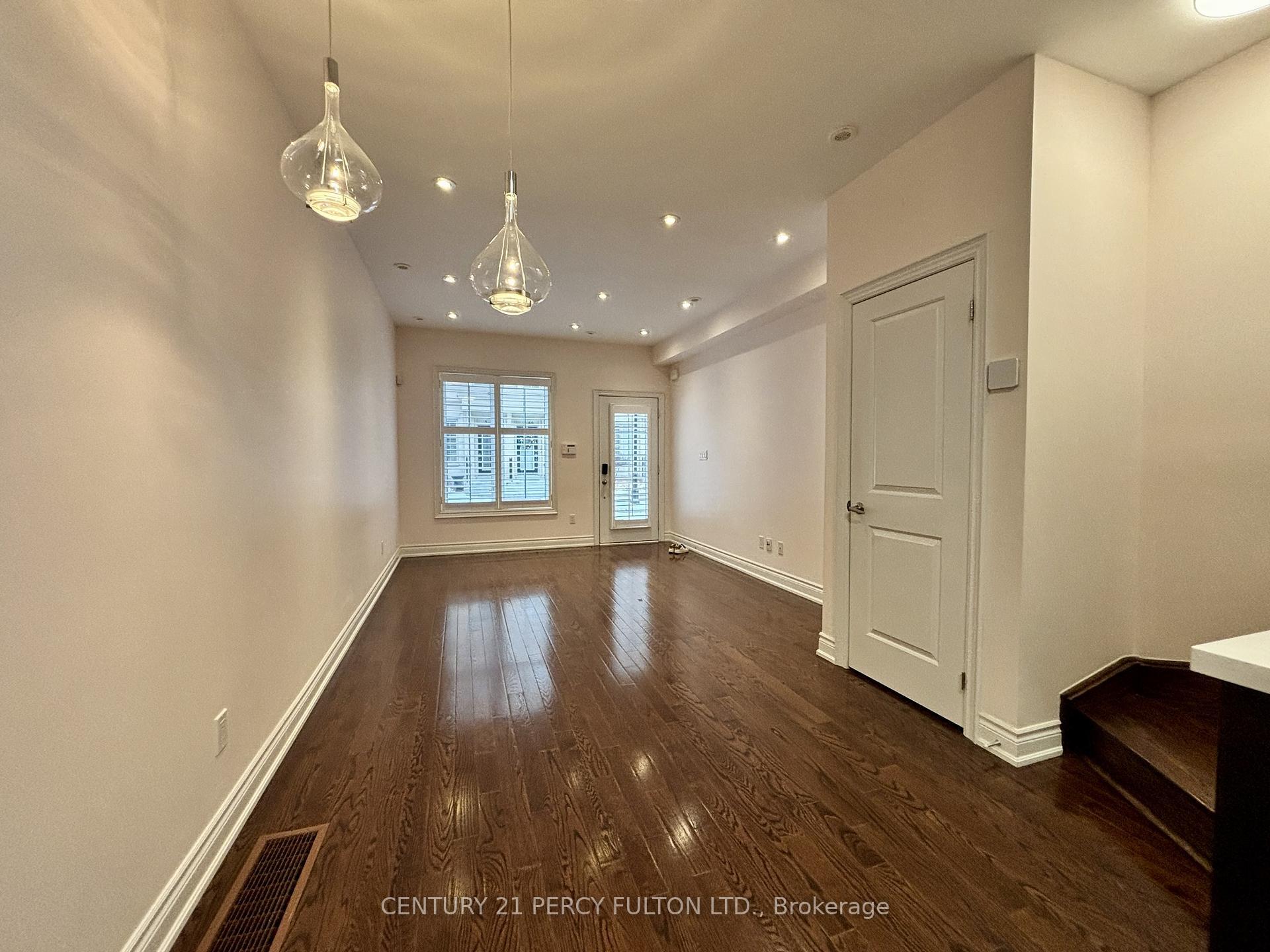 Property Photo: 50 Hargrave Lane 16 ON M4N 0A4