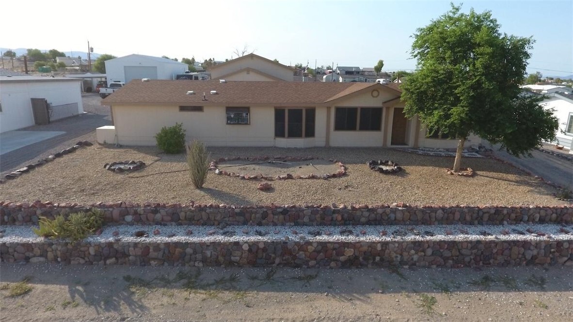 Property Photo: 2445 E Hound Drive AZ 86426