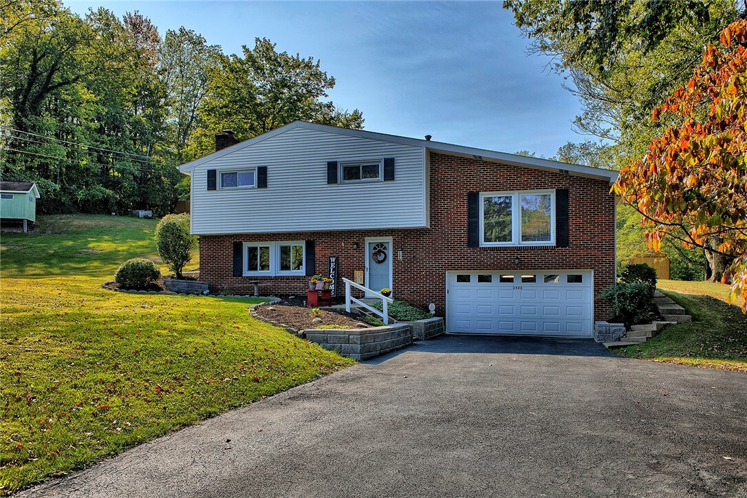 Property Photo: 2588 Skidmore Road PA 15601