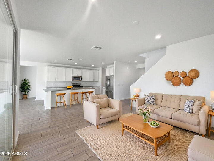 Property Photo: 703 W Magena Drive AZ 85140