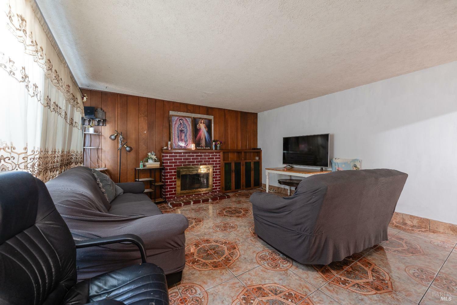 Property Photo:  1367 Yokayo Drive  CA 95482 