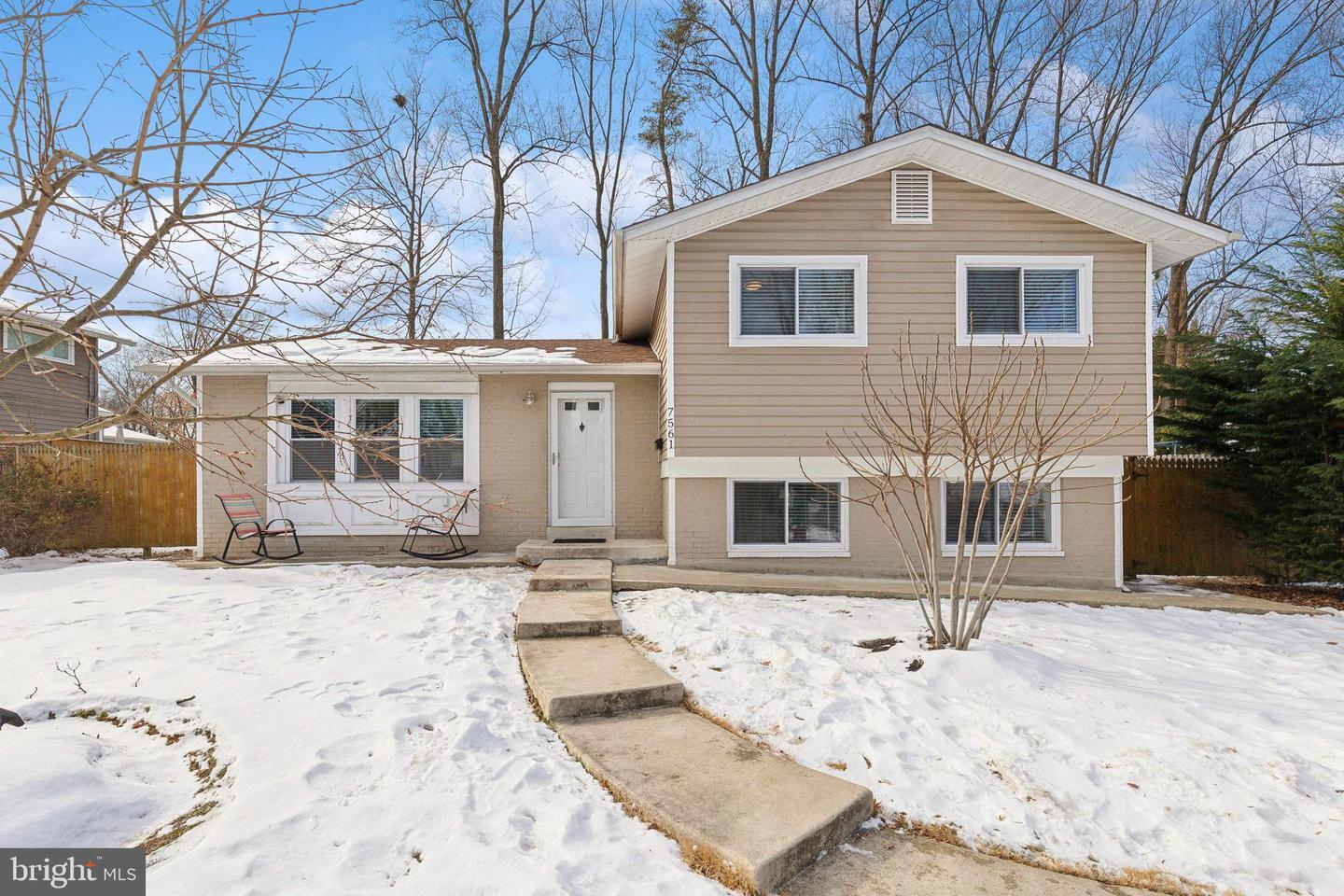 Property Photo: 7561 Kingman Drive VA 22003