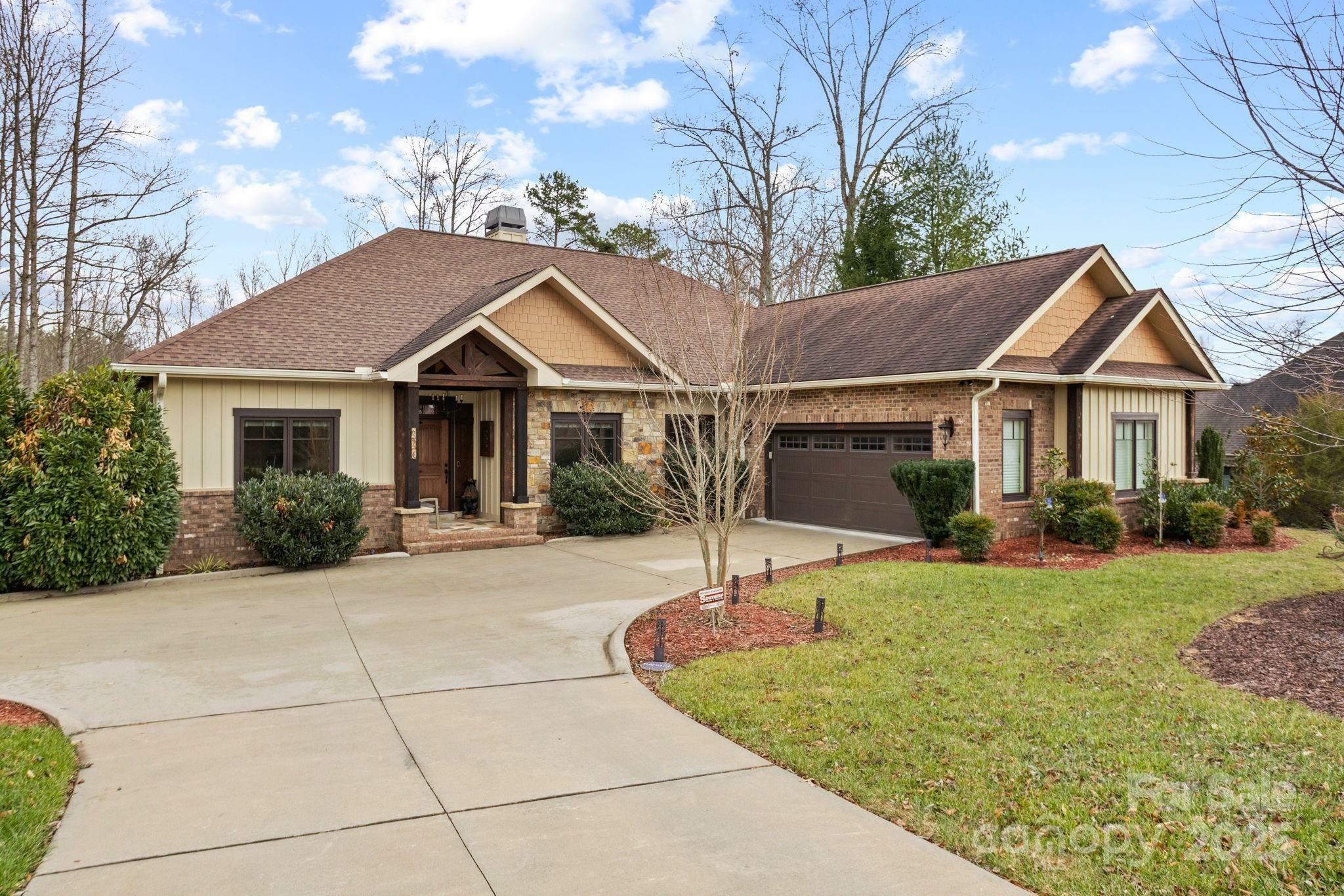 Property Photo:  274 Majestic View Court  NC 28791 