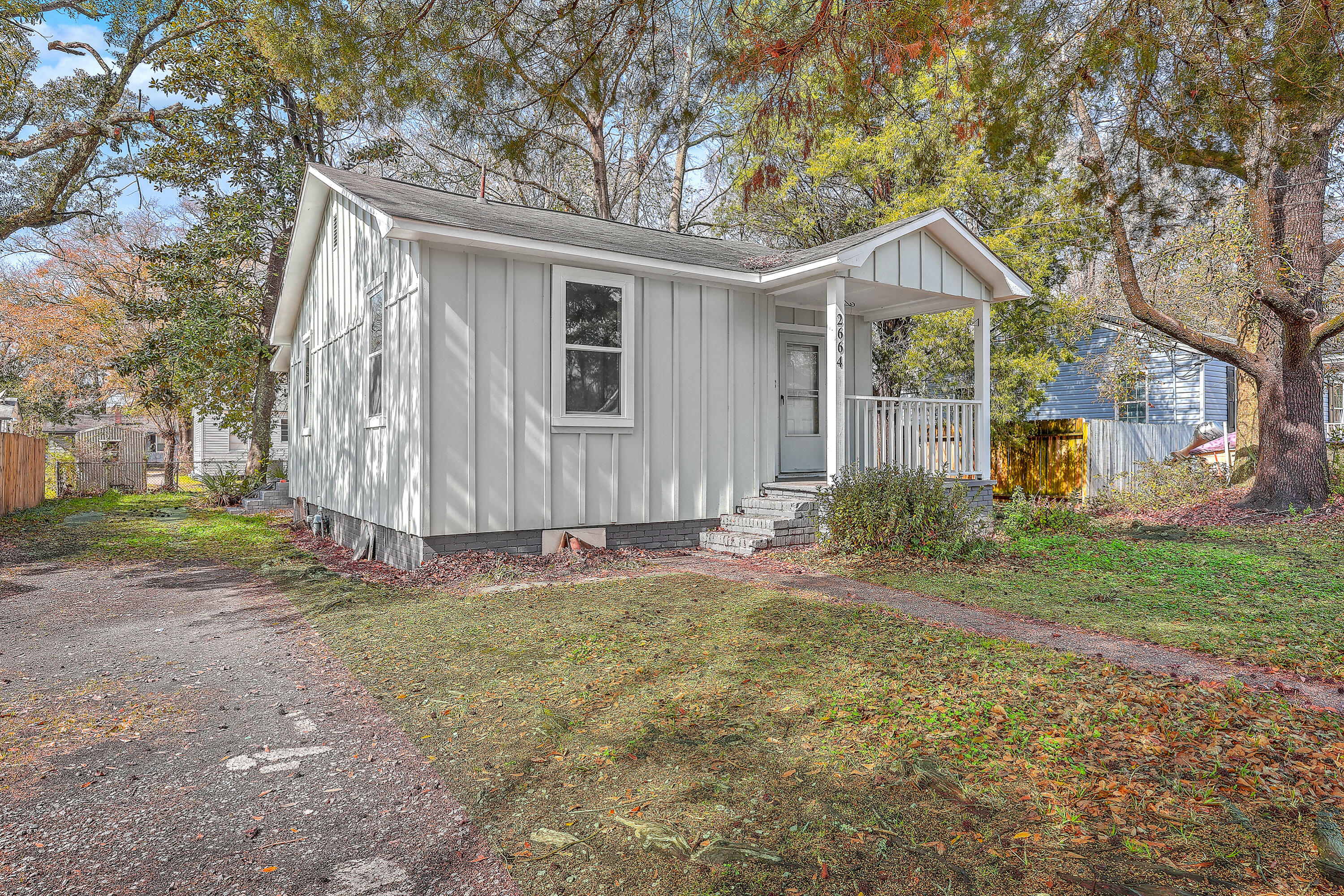 Property Photo:  2664 Hull Street  SC 29405 