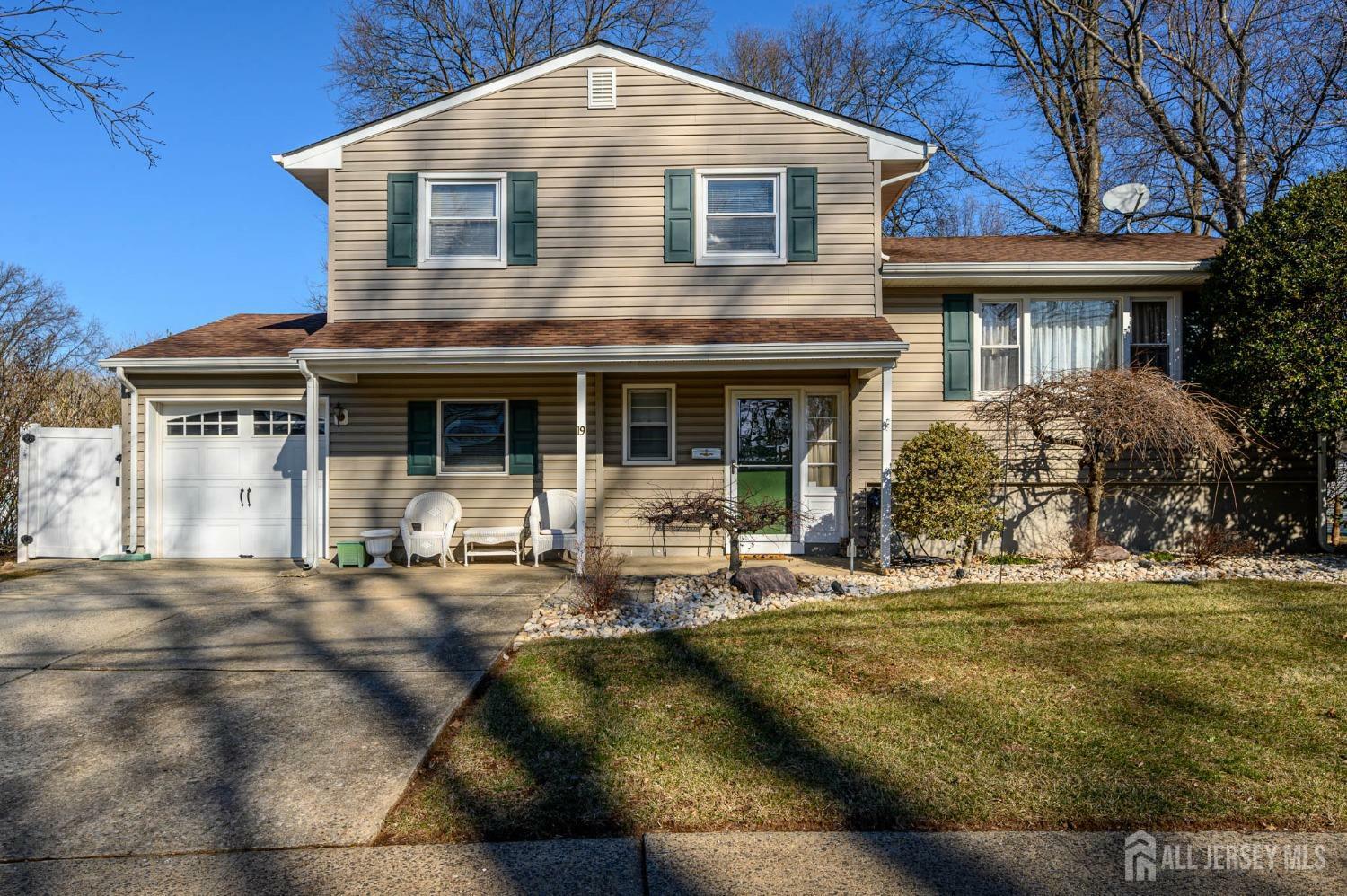 Property Photo:  19 Kester Drive  NJ 08817 