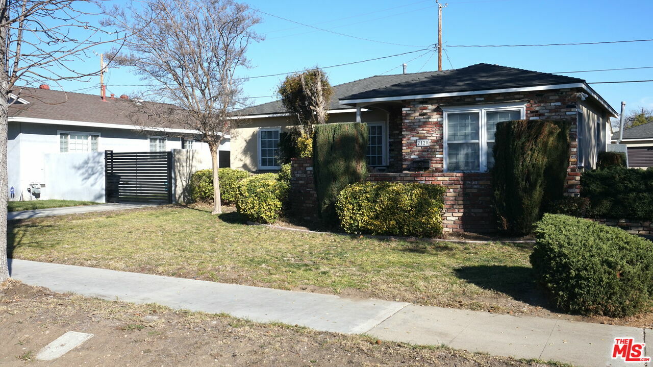 Property Photo:  2120  N Dymond St  CA 91505 