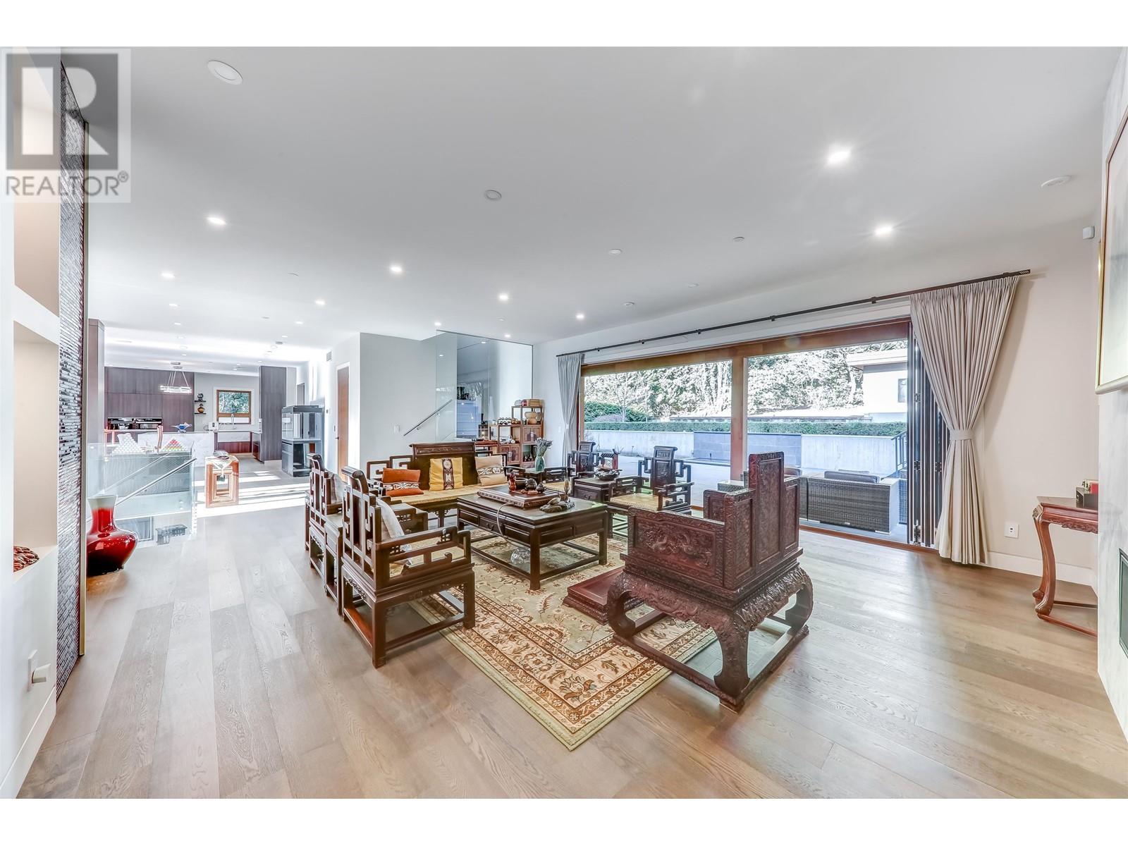 Property Photo:  1497 Queens Avenue  BC V7T 2J1 