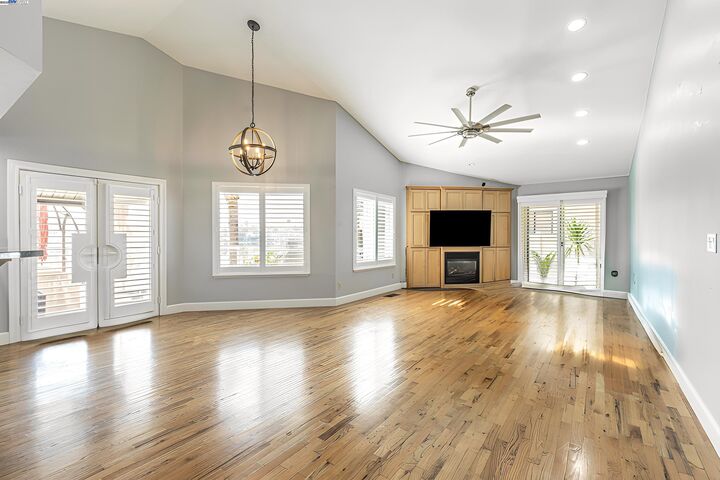 Property Photo:  2256 Cove Ct  CA 94505 