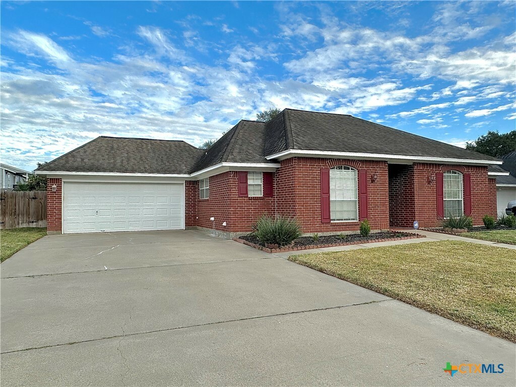 Property Photo: 310 Kelly Drive TX 77904
