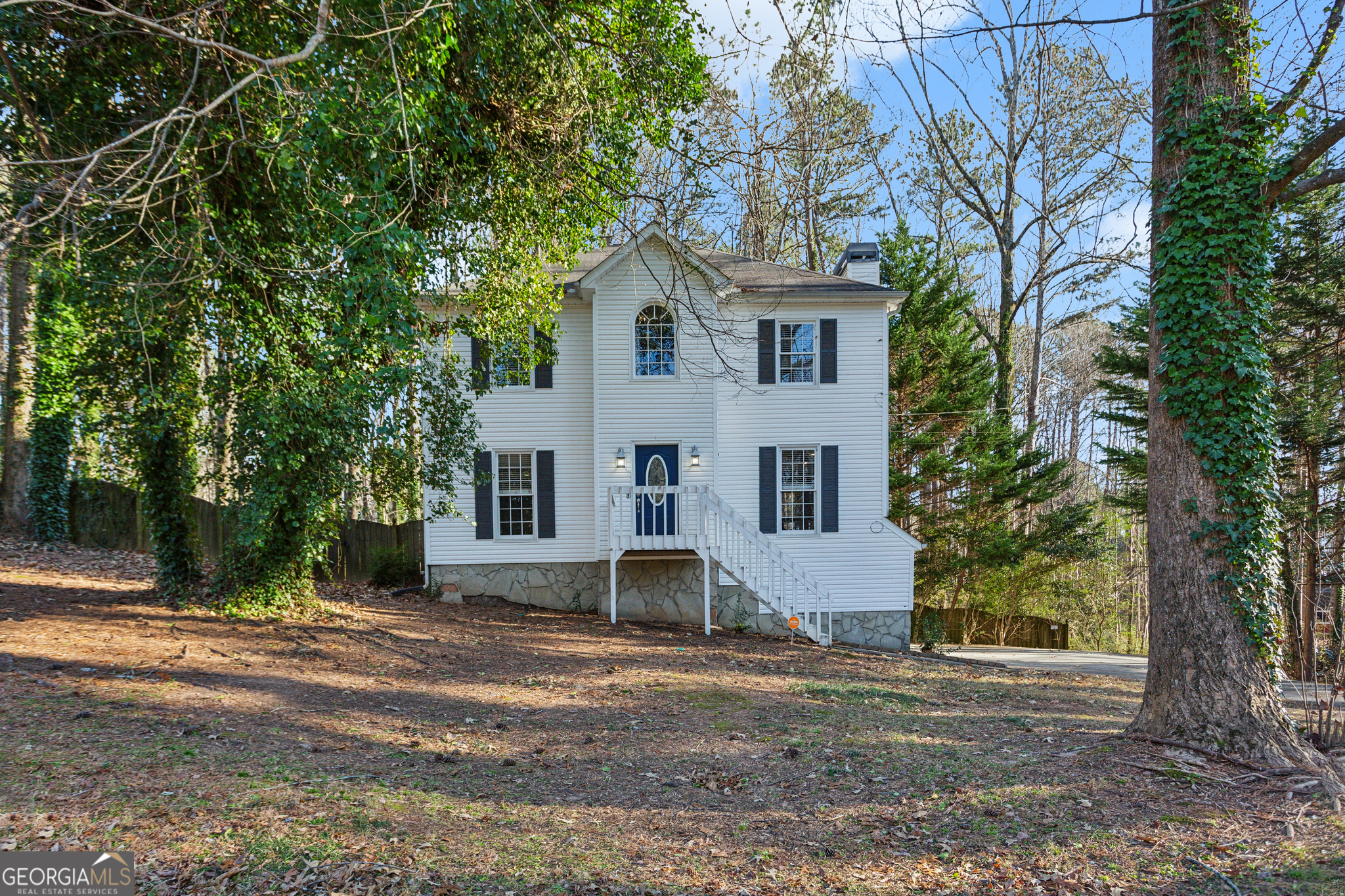 Property Photo: 1741 Charrington Way GA 30127