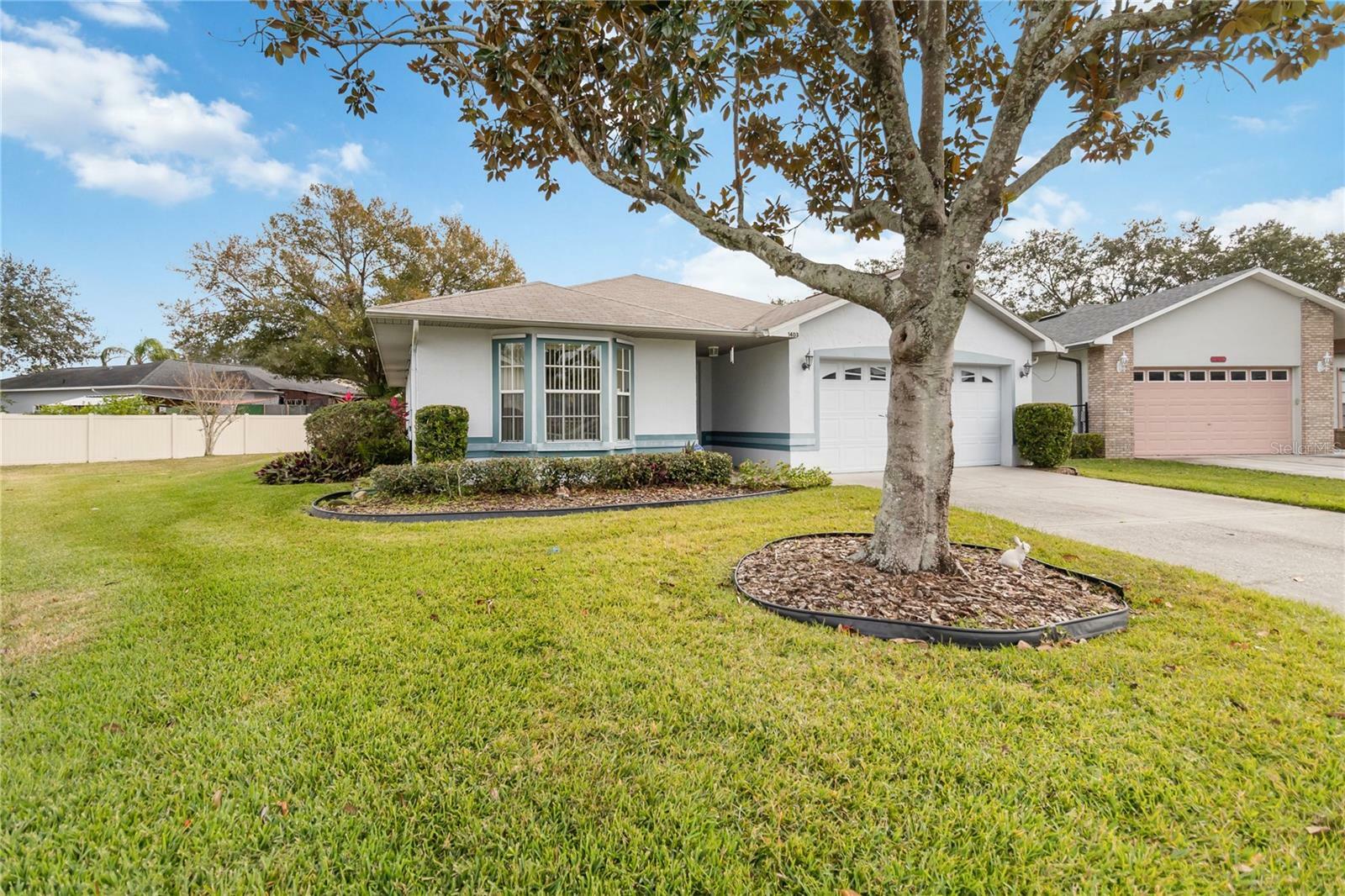 Property Photo: 1403 Sean Court FL 34772