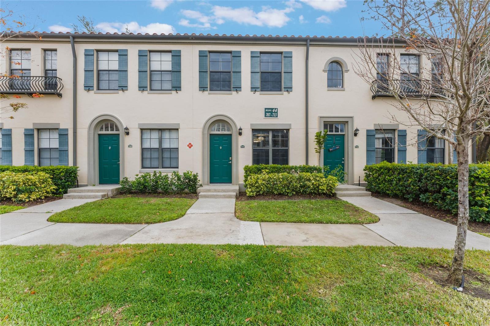 Property Photo: 711 Centervale Drive 711 FL 34747