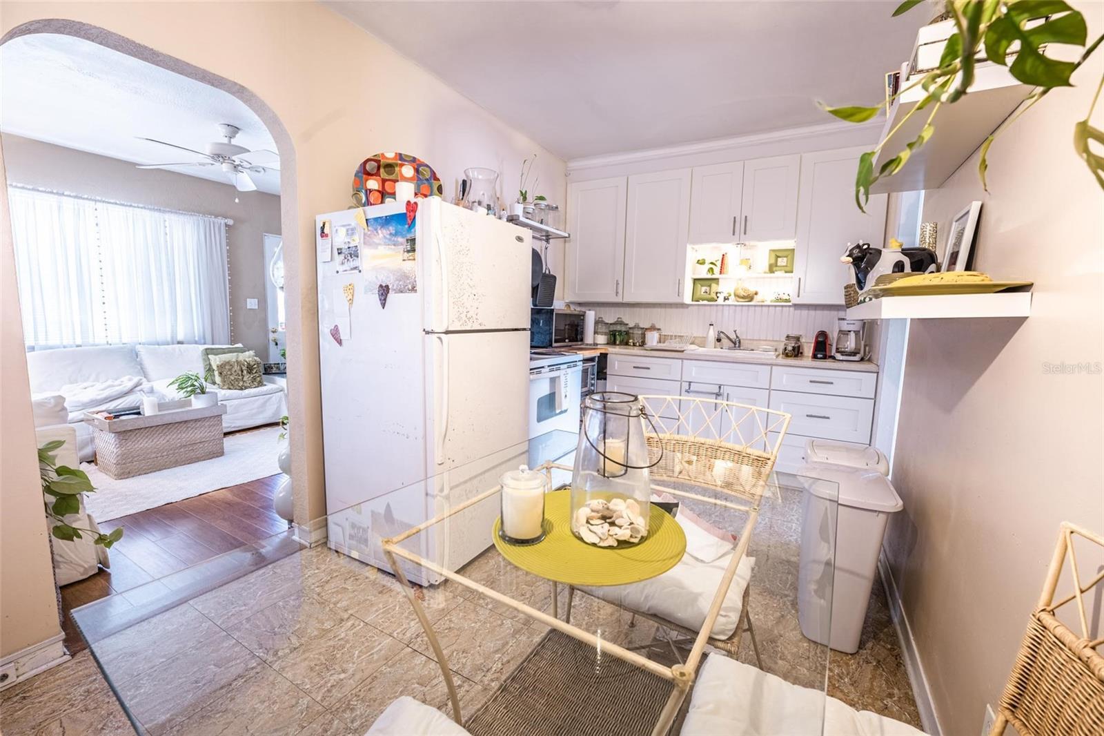 Property Photo: 120 Hibiscus Court FL 32801