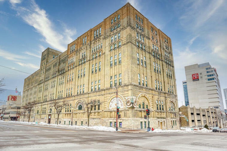 Property Photo: 270 E Highland Ave 845 WI 53202
