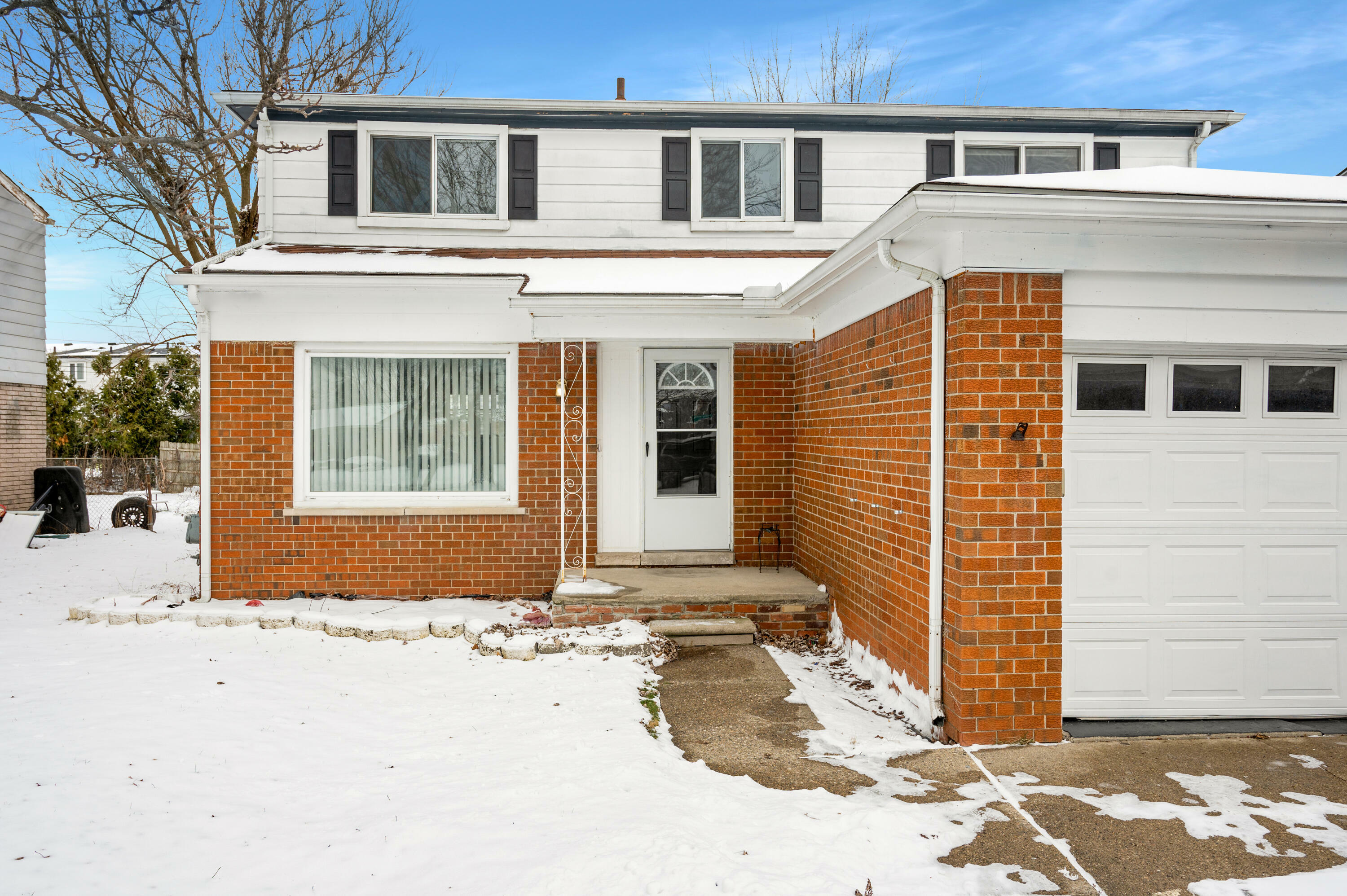 Property Photo:  16206 Fairfax Street  MI 48075 