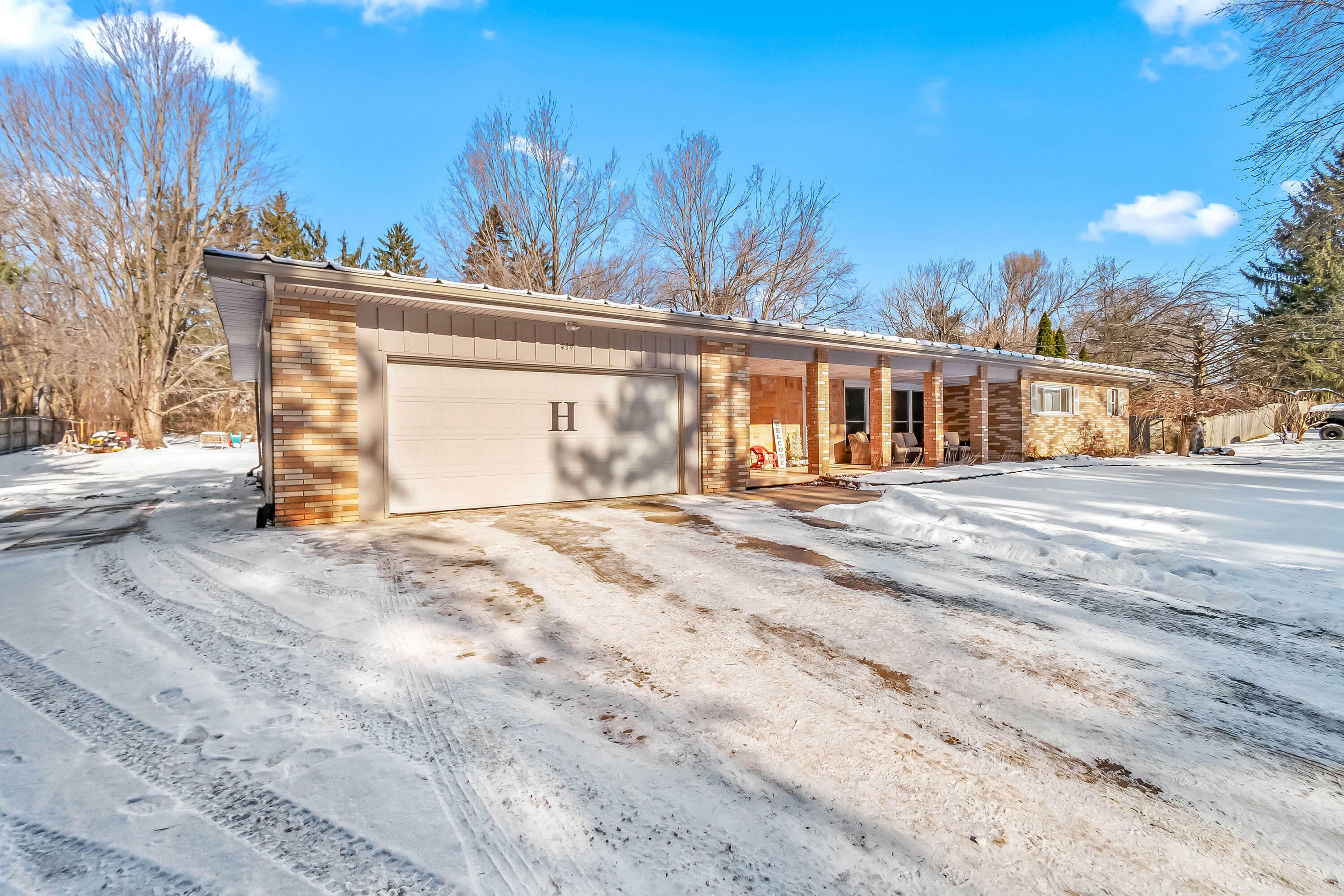 Property Photo:  439 Parkwood Drive  MI 49250 