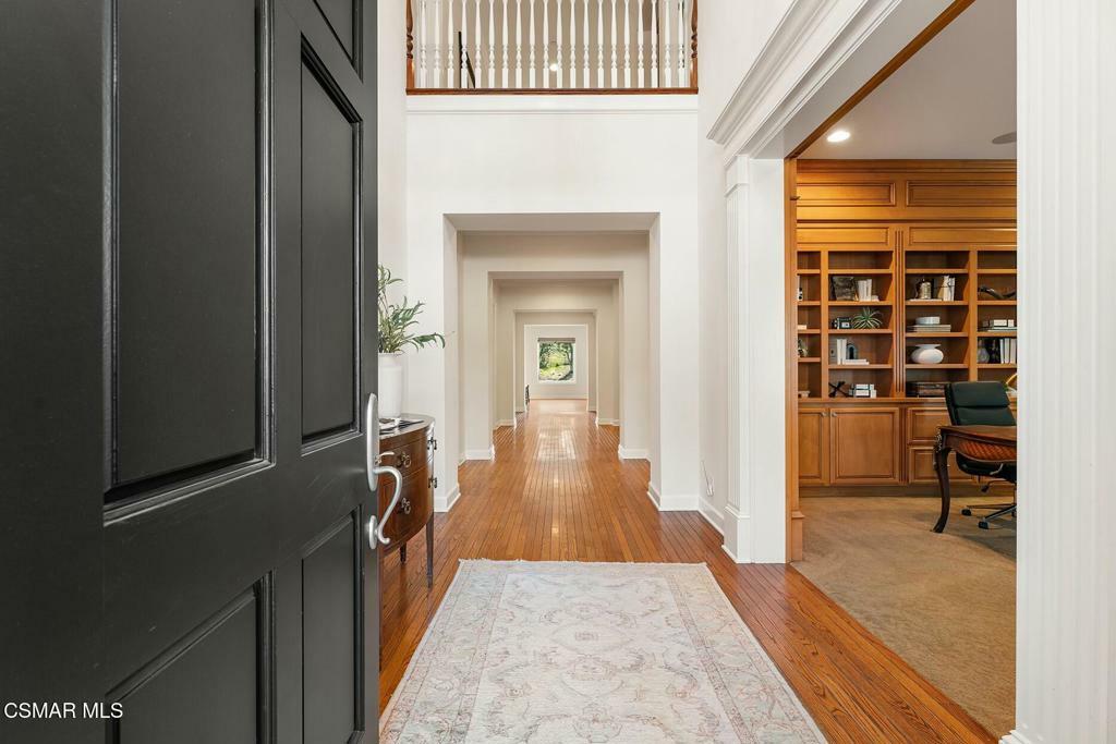 Property Photo: 196 Lake Sherwood Drive CA 91361