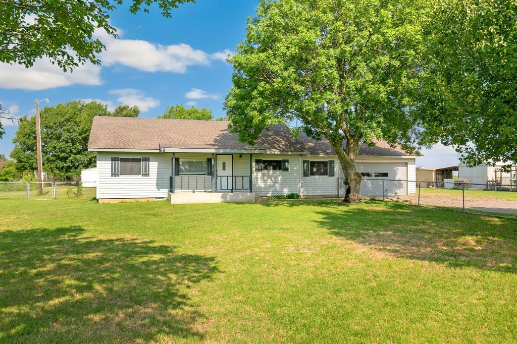 Property Photo: 12687 Henderson Road TX 76266