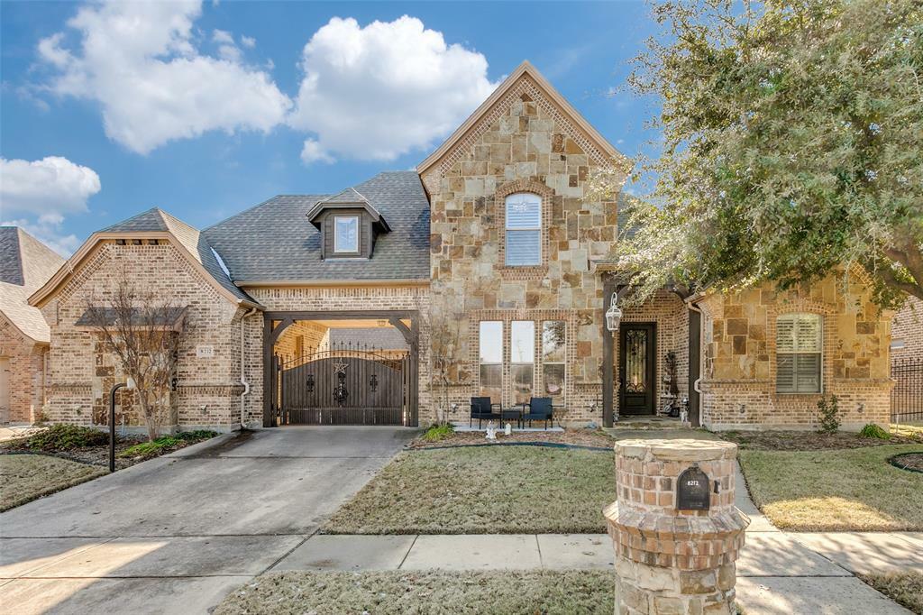 Property Photo:  8212 Oak Knoll Drive  TX 76182 