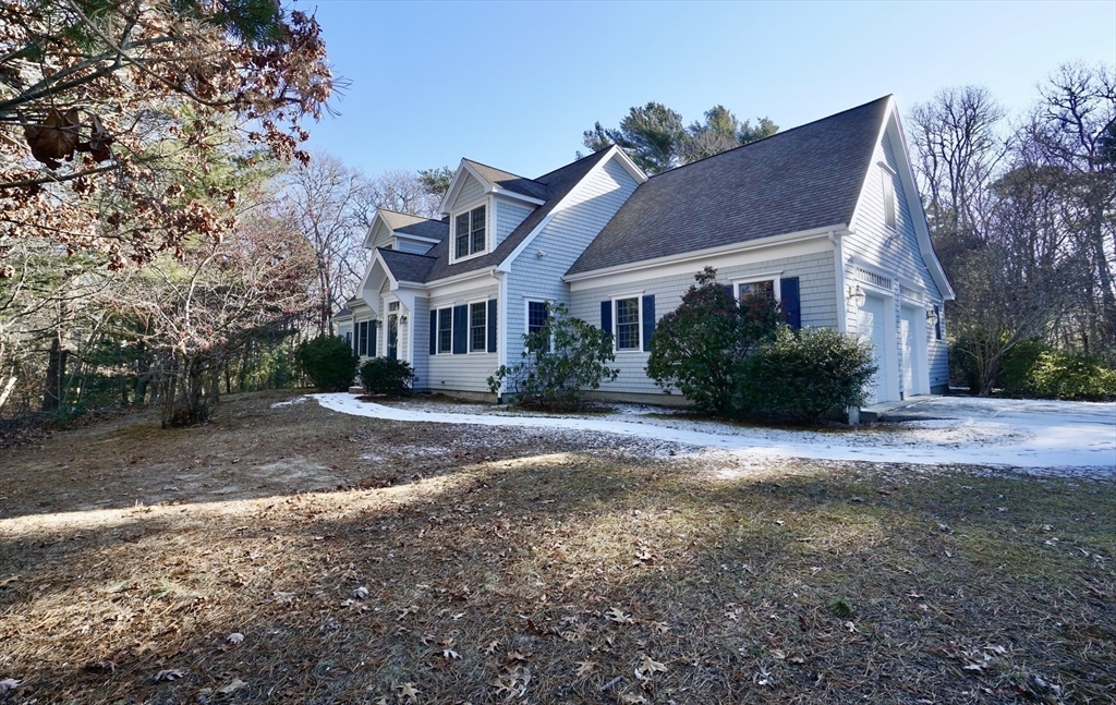 Property Photo:  2 Boulder Rd  MA 02532 