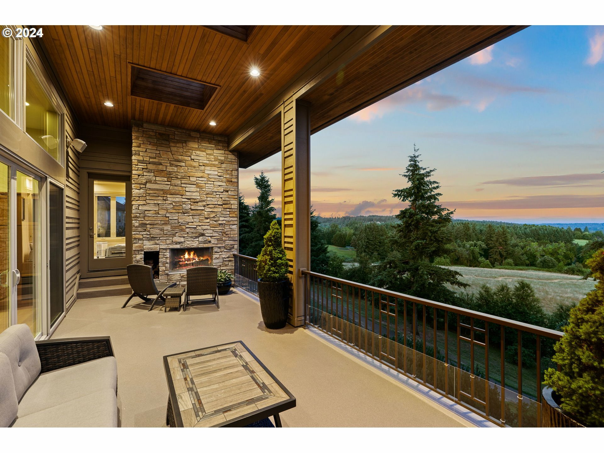 18218 Meadowlark Ln  Lake Oswego OR 97034 photo