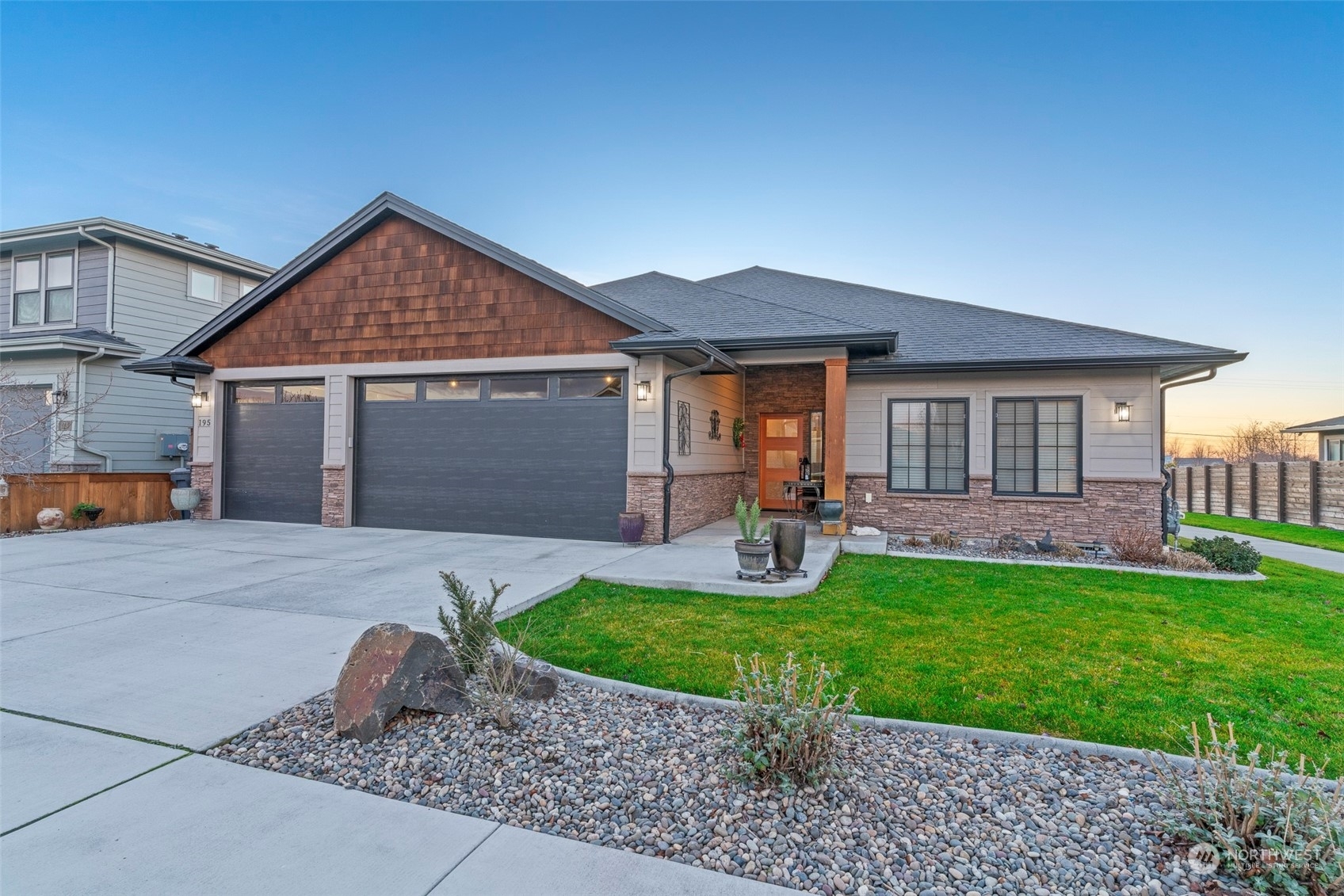 Property Photo: 195 Arabica Road WA 99362