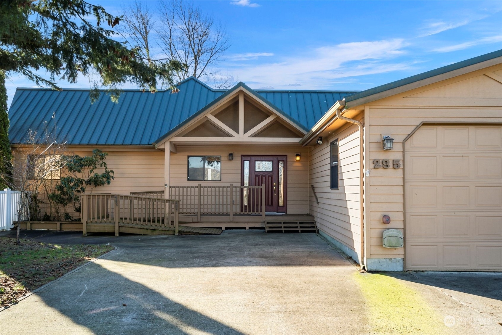 Property Photo:  285 W Sunny Sands Road  WA 98612 