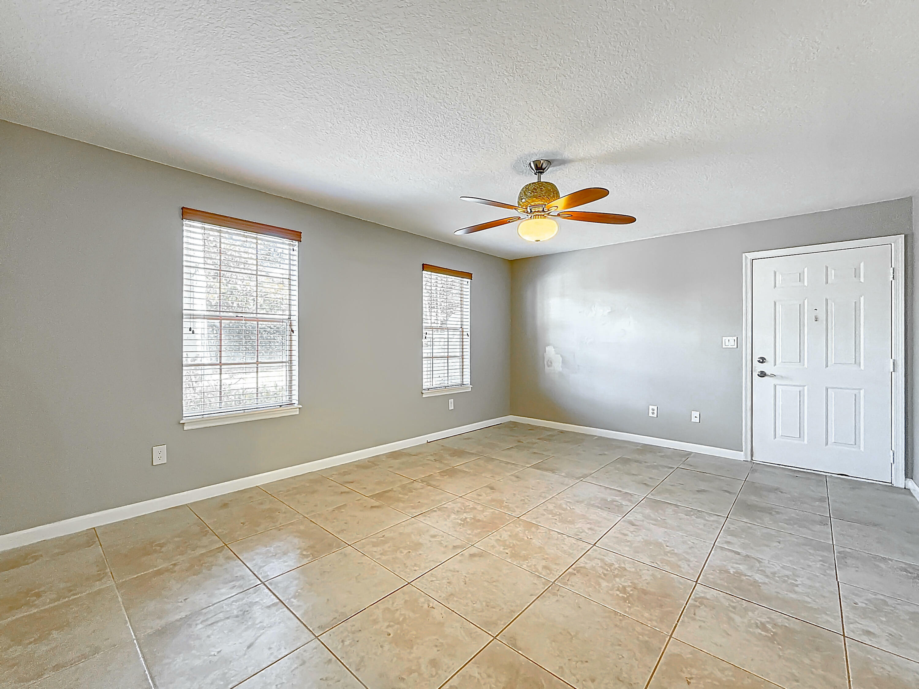 Property Photo: 1020 Crystal Way M FL 33444