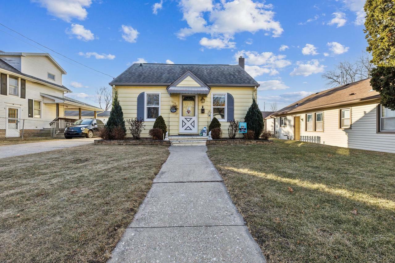 Property Photo: 1618 Merrill Avenue WI 53511
