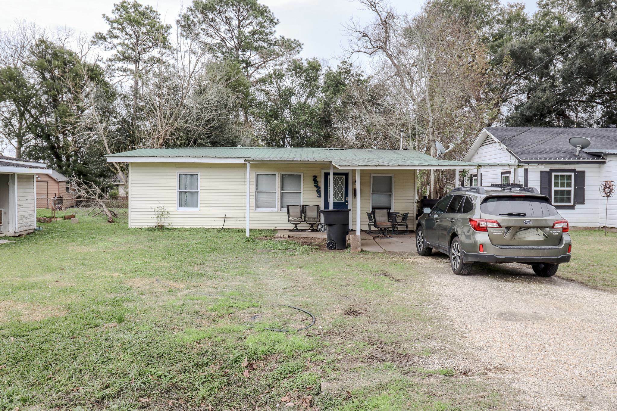 Property Photo:  2523 Avenue F  TX 77627 