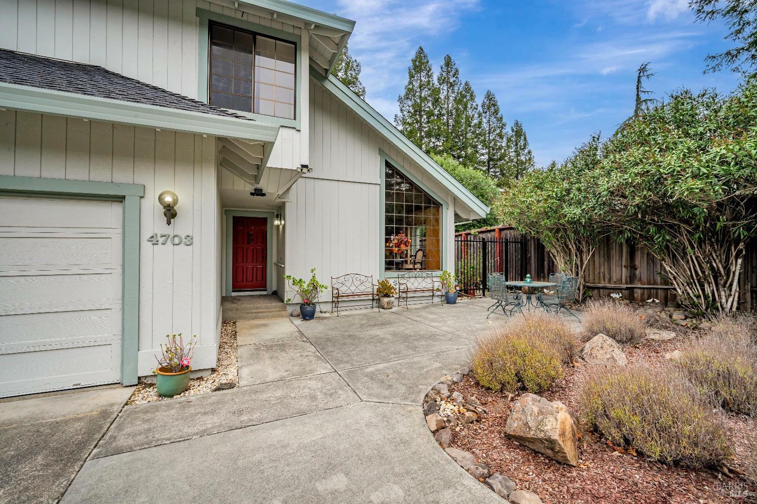 Property Photo:  4703 Santa Rosita Court  CA 95405 