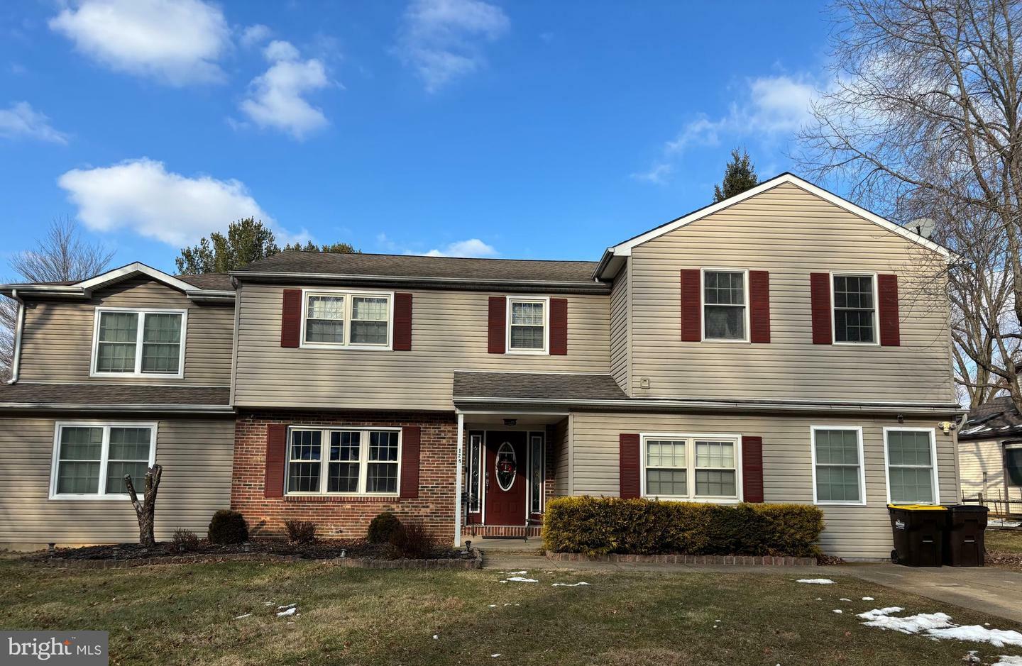 Property Photo:  128 Knights Bridge Drive  PA 19067 