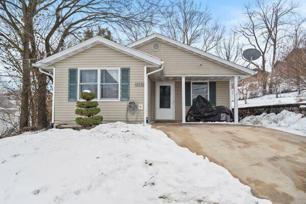 Property Photo:  1511 Edmonds St  MO 65109 