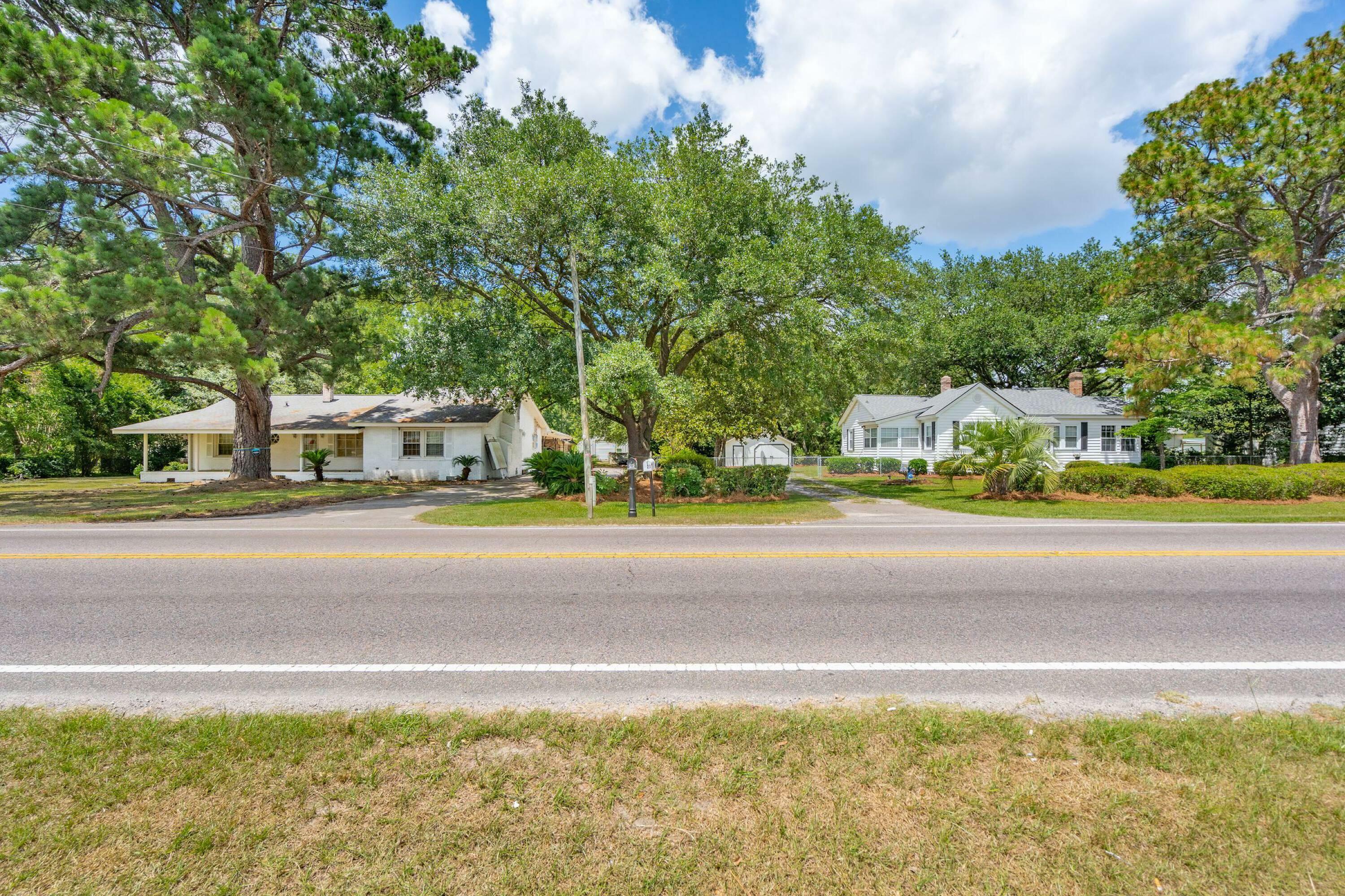 Property Photo:  1225 Central Avenue  SC 29483 