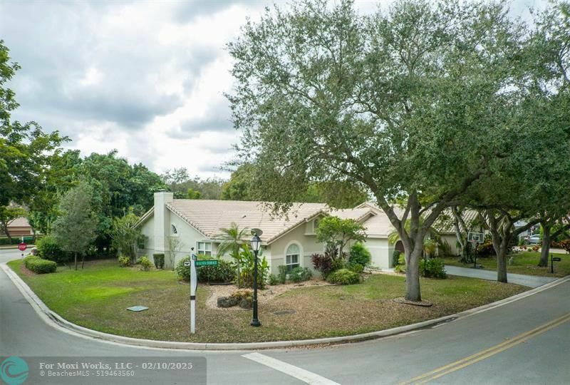 Property Photo:  1900 Augusta Ter  FL 33071 