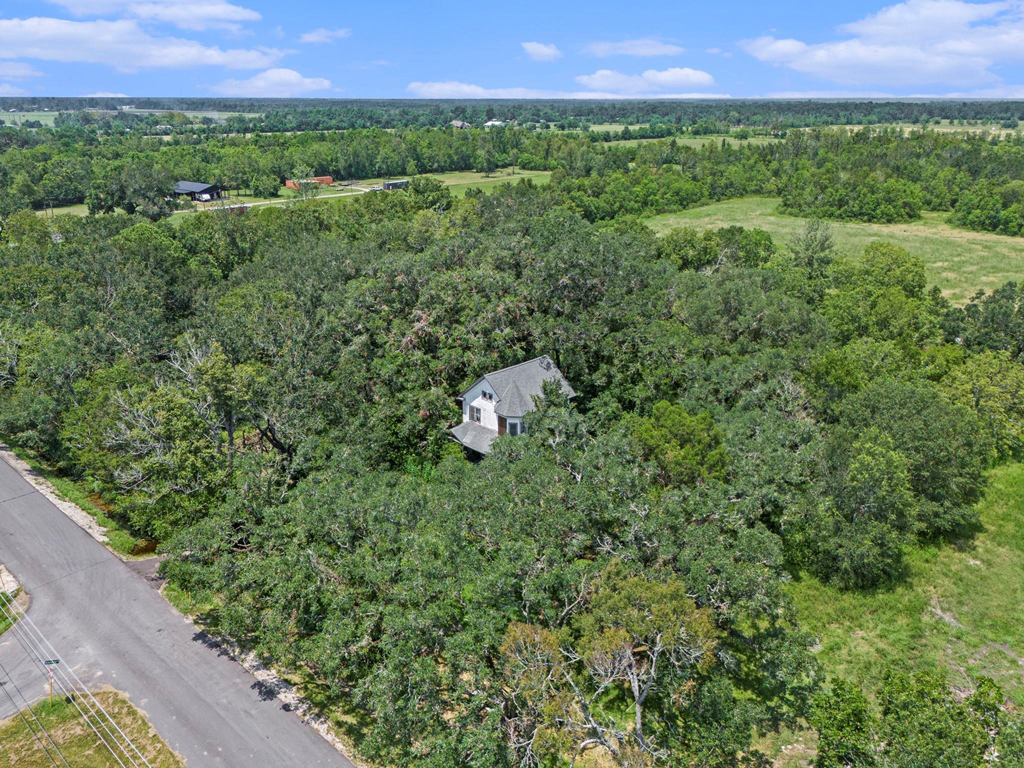 Property Photo: 1331 Hare Cook TX 77532