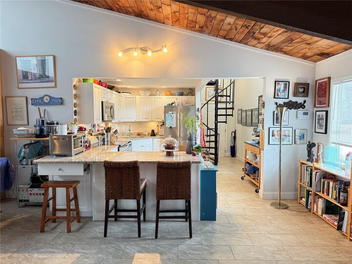 Property Photo:  4211 Old Bradenton Road  FL 34234 