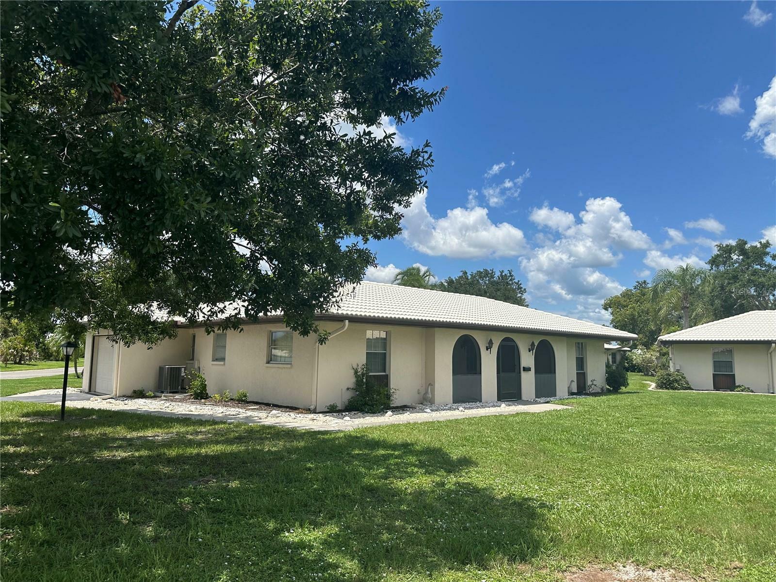 Property Photo: 430 Botticelli Drive 430 FL 34275