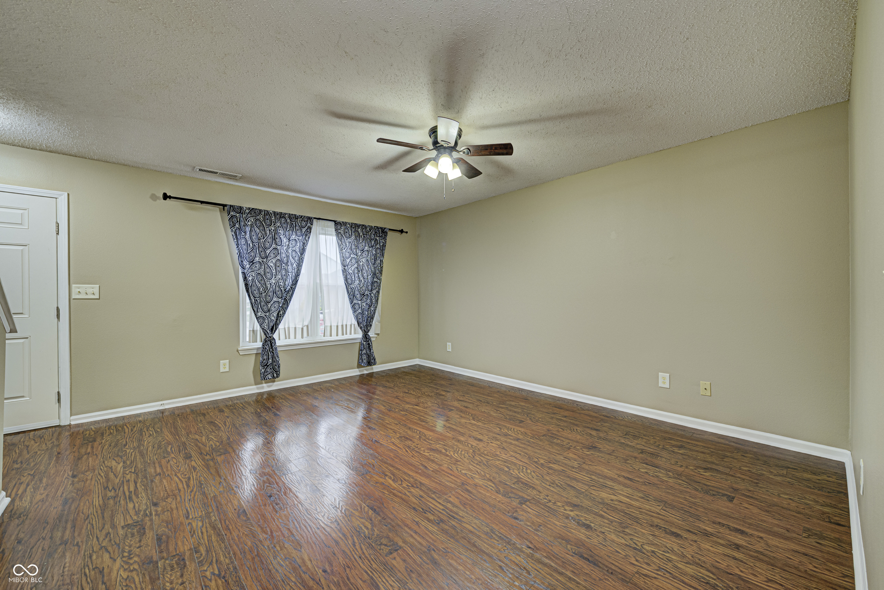 Property Photo:  633 Helm Drive  IN 46123 