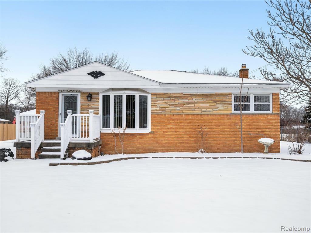 Property Photo:  44833 Maddelein Street  MI 48036 1151 