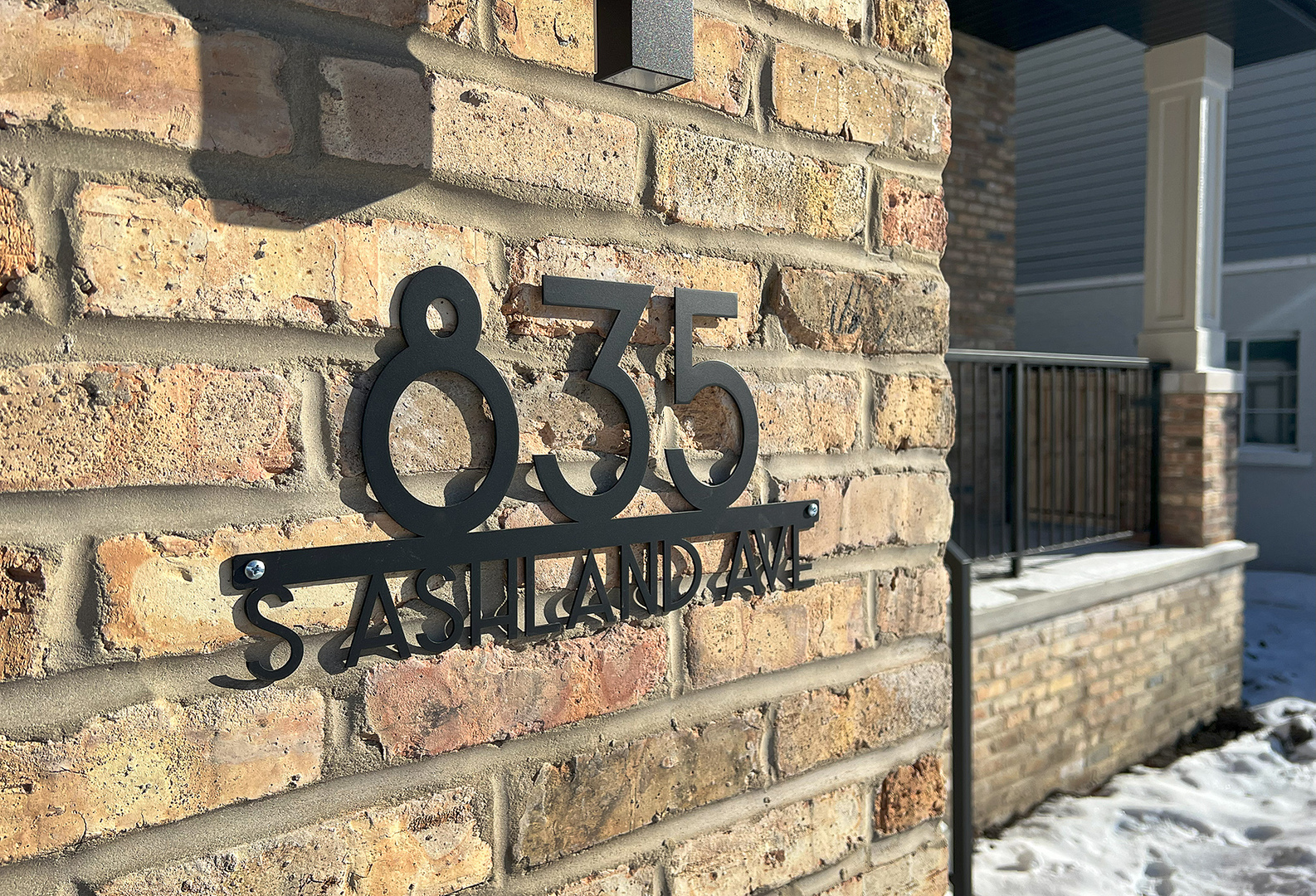 Property Photo:  835 S Ashland Avenue  IL 60525 