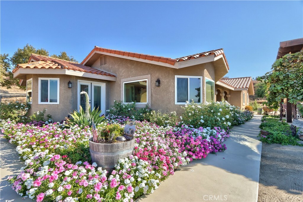 Property Photo:  37080 Santa Anita Drive  CA 92592 