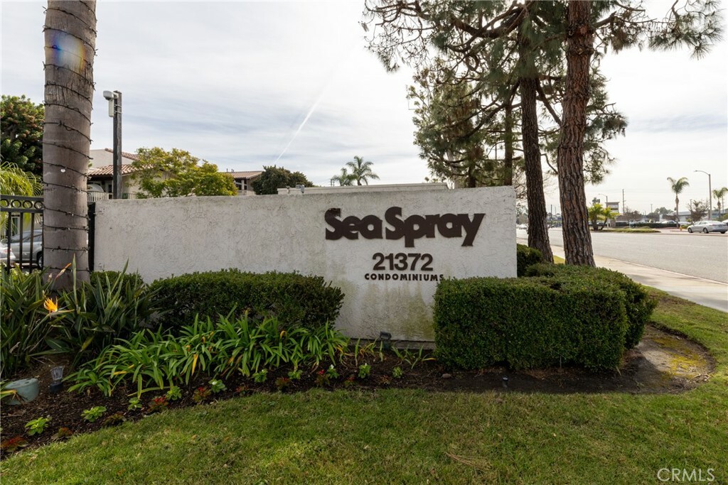 Property Photo:  21372 Brookhurst Street 416  CA 92646 