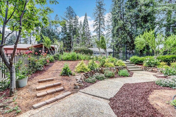 Property Photo: 11532 Via Vista CA 95959