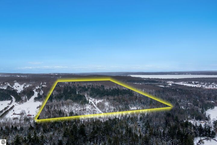 Property Photo:  4611 Stover Road  MI 49615 